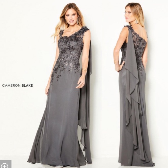 Cameron Blake by Mon Cheri Feminine and sensual - Picture 1 of 10